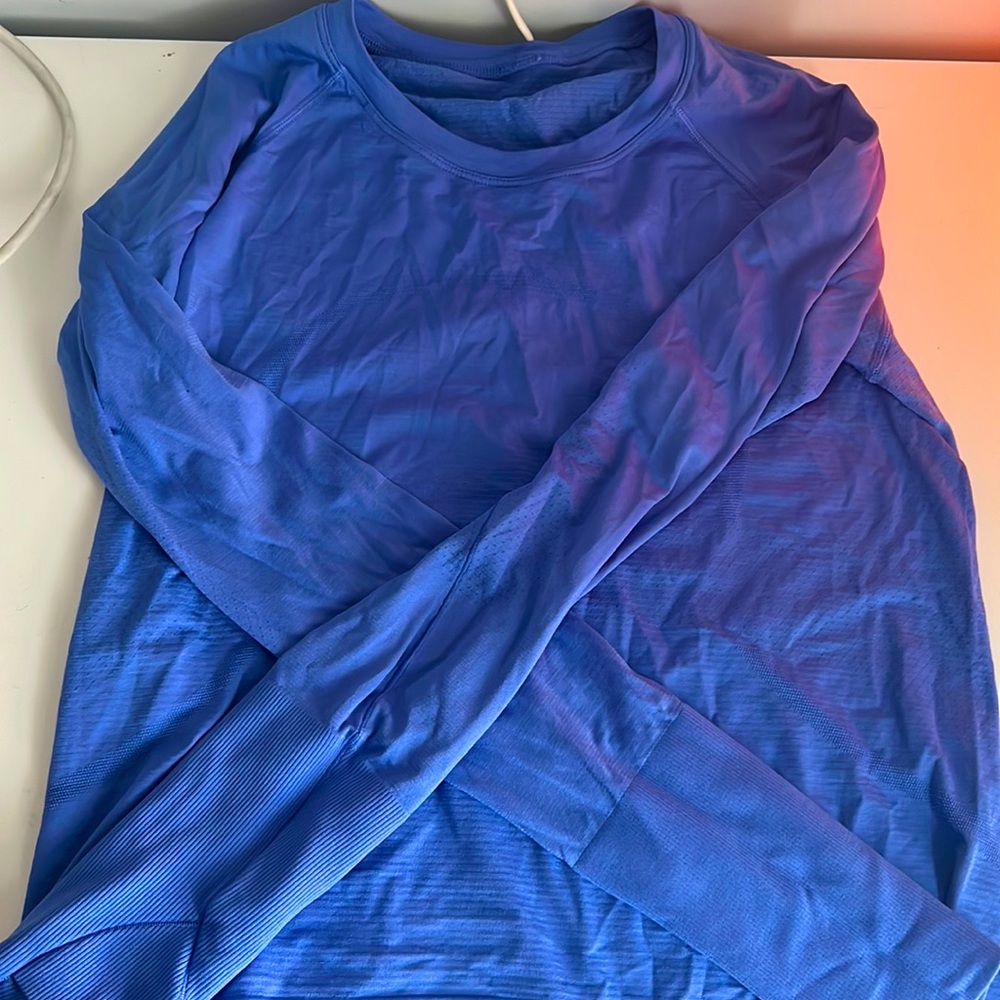 LULULEMON purple swiftly tech long sleeve cropped